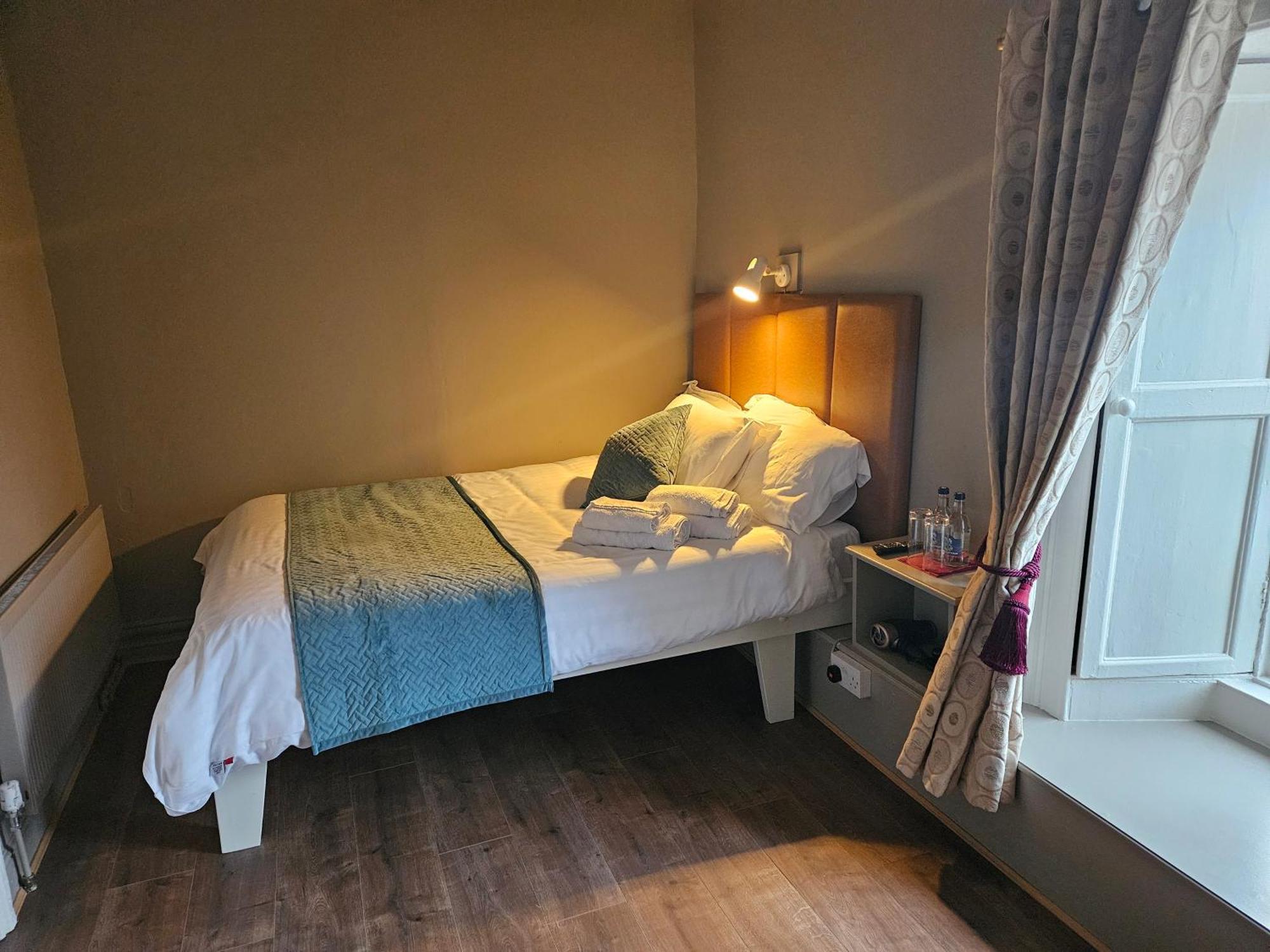 Bounty Bar Hotel Trim Luaran gambar